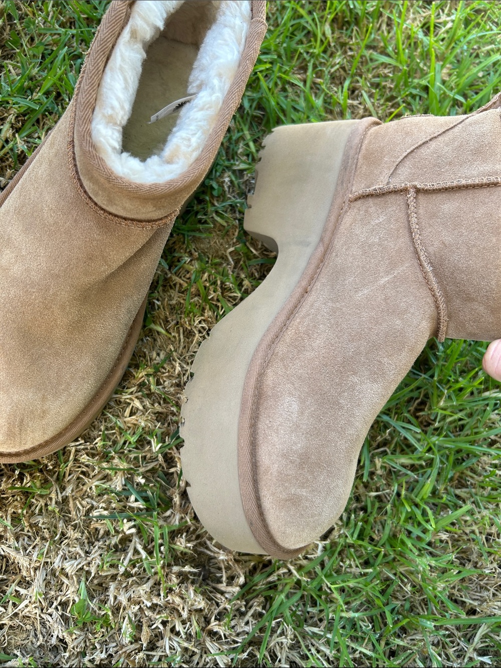 Ugg boots Cozy Faux-Shearling Ankle Boots in Tan - Picture 4 of 7
